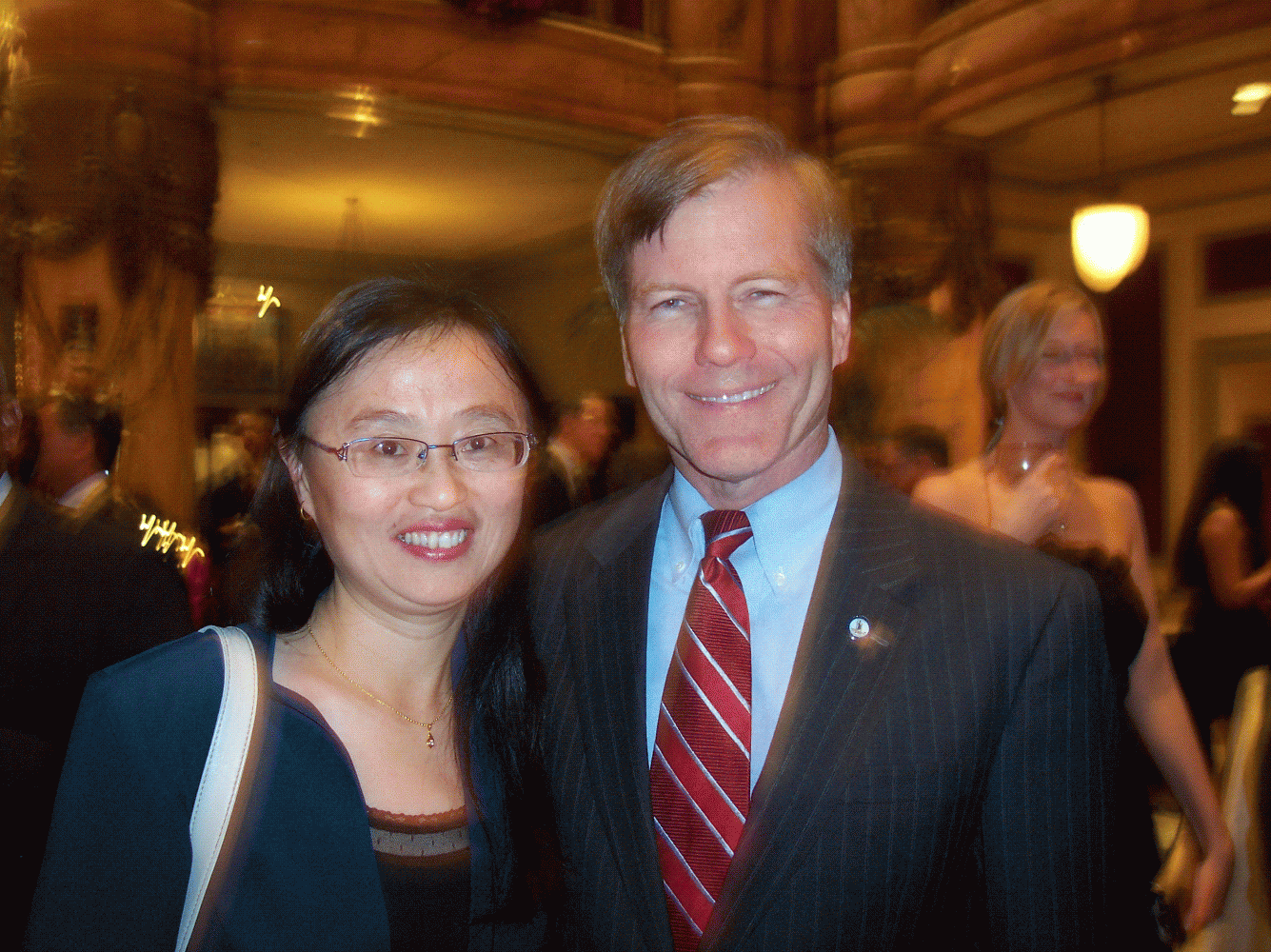 Xiaoyan Wang with VA Governor Robert F. Mcdonnell